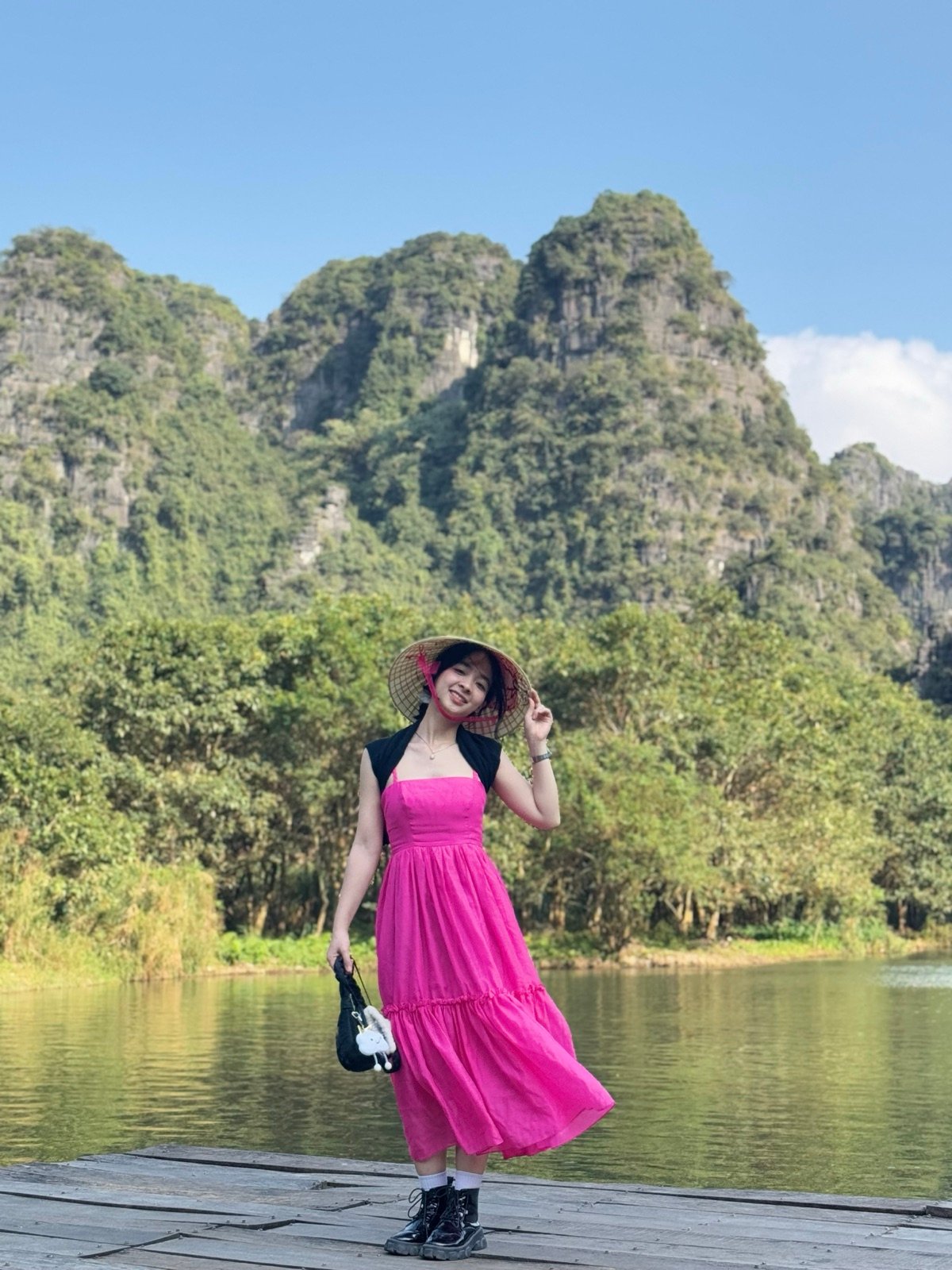 Bai Dinh Pagoda & Trang An Eco-Boat 1-Day Tour